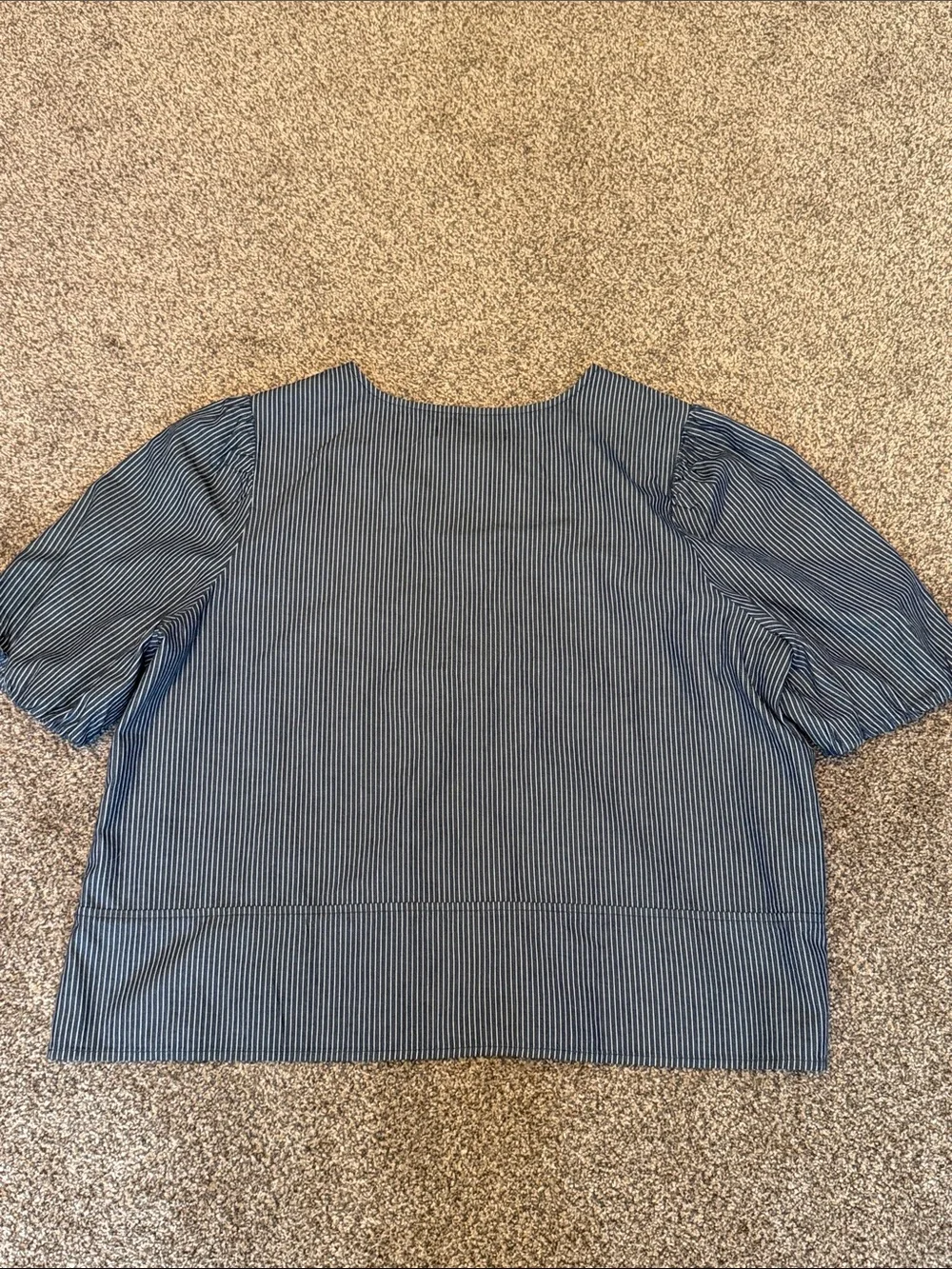 LOFT Navy & White Pinstripe Short Puff Sleeve Tie-Front Top - Size XL